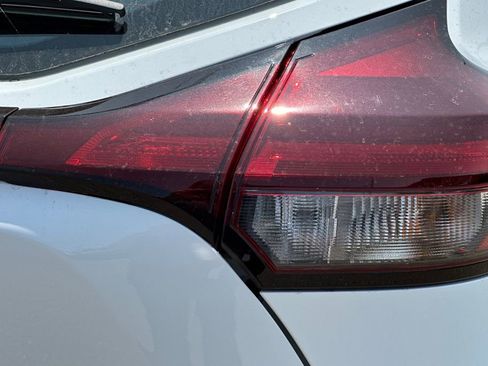 New 2025 Nissan Kicks Play S image 7