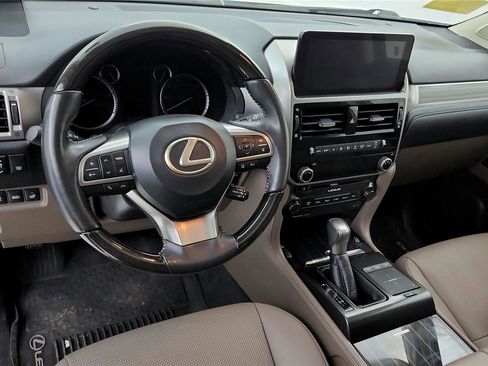 Used 2023 Lexus GX 460 Premium w/ Premium Package image 24