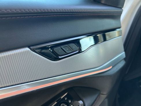 Used 2024 Jeep Wagoneer Launch Edition image 48