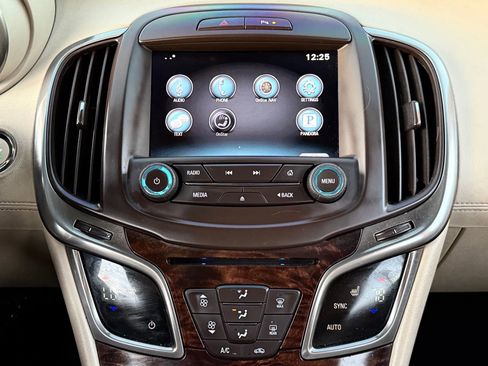 Used 2015 Buick LaCrosse Leather image 25