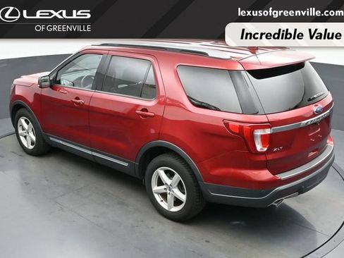 Used 2018 Ford Explorer XLT w/ Equipment Group 202A FWD image 44