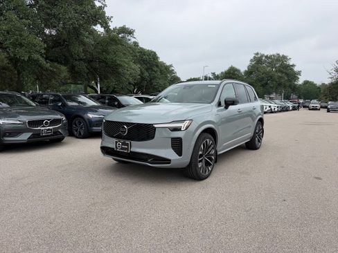 New 2026 Volvo XC90 T8 Ultra AWD/4WD image 2