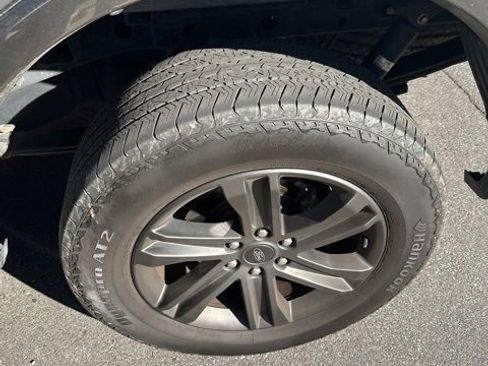 Used 2019 Ford F150 XLT w/ Equipment Group 302A Luxury image 5