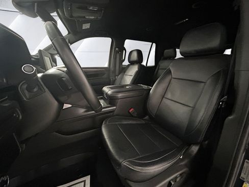 Used 2024 Chevrolet Tahoe LS RWD image 8