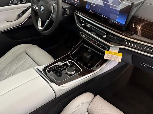 Used 2026 BMW X5 sDrive40i image 27
