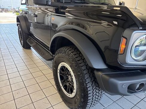 Used 2025 Ford Bronco Badlands AWD/4WD image 18