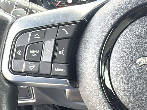 Used 2022 Jaguar F-TYPE Coupe image 20