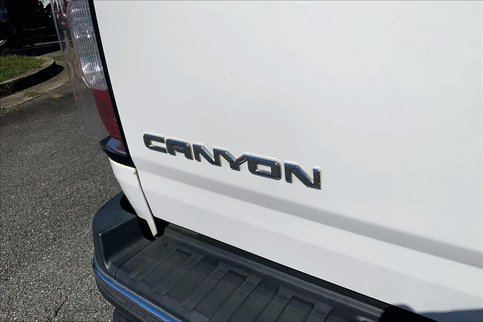 Used 2016 GMC Canyon 2WD Crew Cab w/ Convenience Package image 10