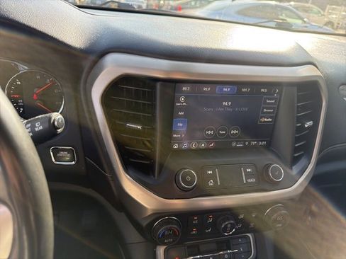Used 2021 GMC Acadia Denali w/ Denali Technology Package image 11