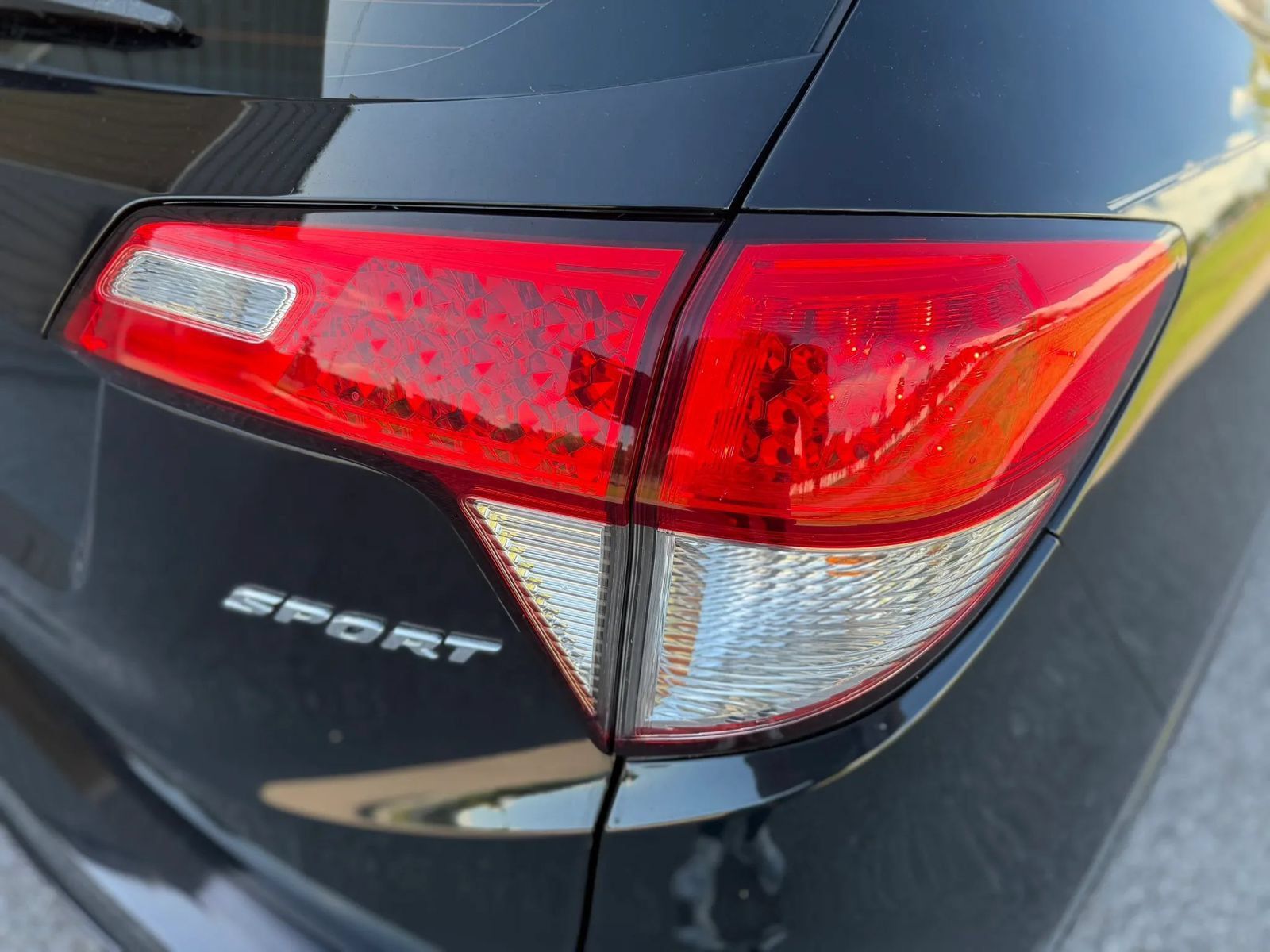 Used 2019 Honda HR-V Sport image 24