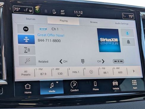 Used 2024 Chrysler Pacifica Touring-L image 21