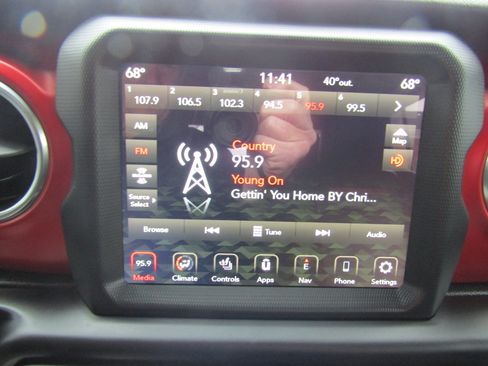 Used 2020 Jeep Gladiator Rubicon AWD/4WD image 26