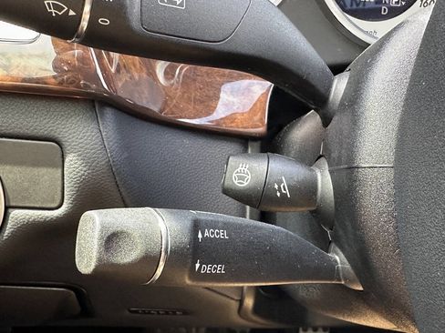 Used 2014 Mercedes-Benz CLS 550 4MATIC image 30