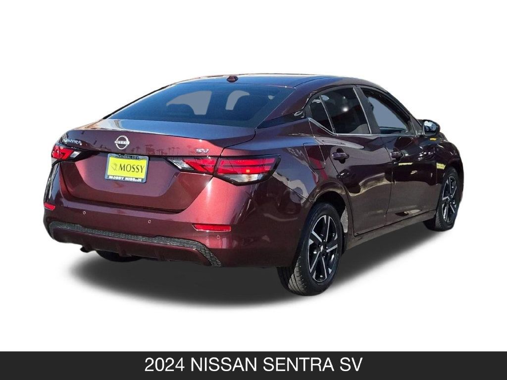Used 2024 Nissan Sentra SV FWD image 9