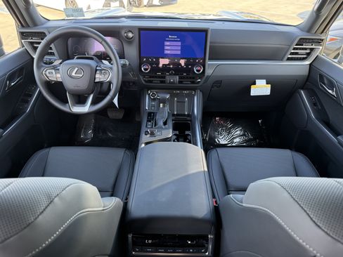 New 2026 Lexus GX 550 AWD/4WD image 28
