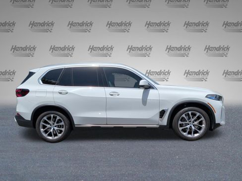 Used 2024 BMW X5 xDrive40i w/ Premium Package AWD/4WD image 6