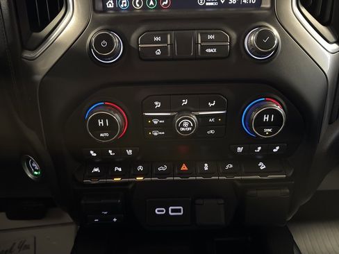 Used 2021 Chevrolet Silverado 1500 LTZ w/ LTZ Premium Package image 15