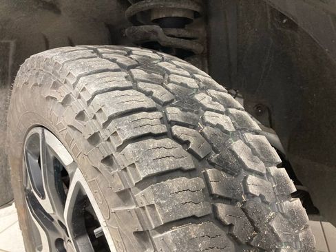 Used 2025 Jeep Compass Trailhawk image 19