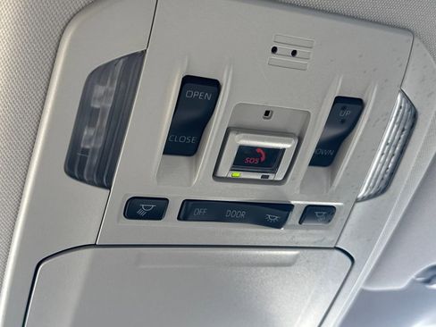 Used 2022 Toyota Highlander XLE image 31