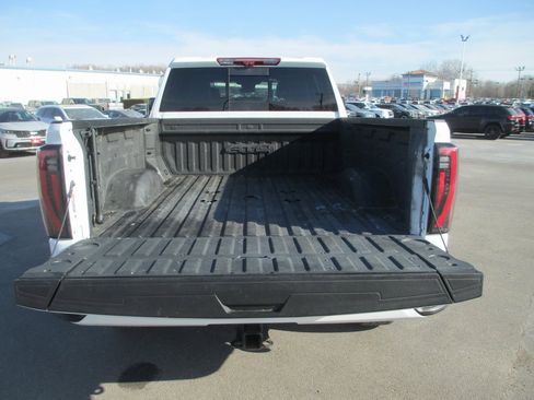 Certified 2024 GMC Sierra 2500 AT4 w/ AT4 Premium Plus Package image 6