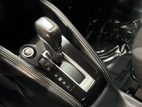 Used 2019 Nissan Kicks SV image 21