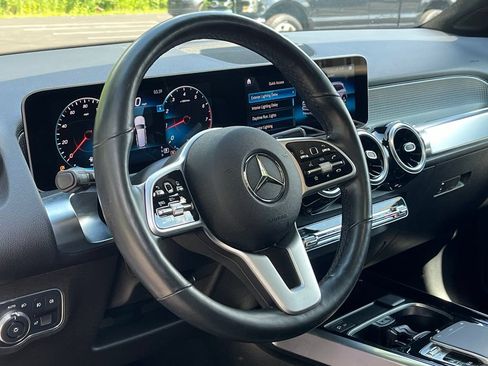 Used 2020 Mercedes-Benz GLB 250 4MATIC image 18