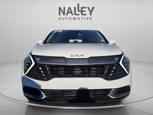 Used 2025 Kia Sportage LX image 8