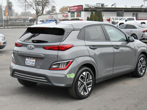 Used 2023 Hyundai Kona Limited image 8