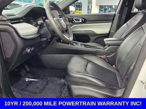 Used 2023 Jeep Compass Limited AWD/4WD image 9