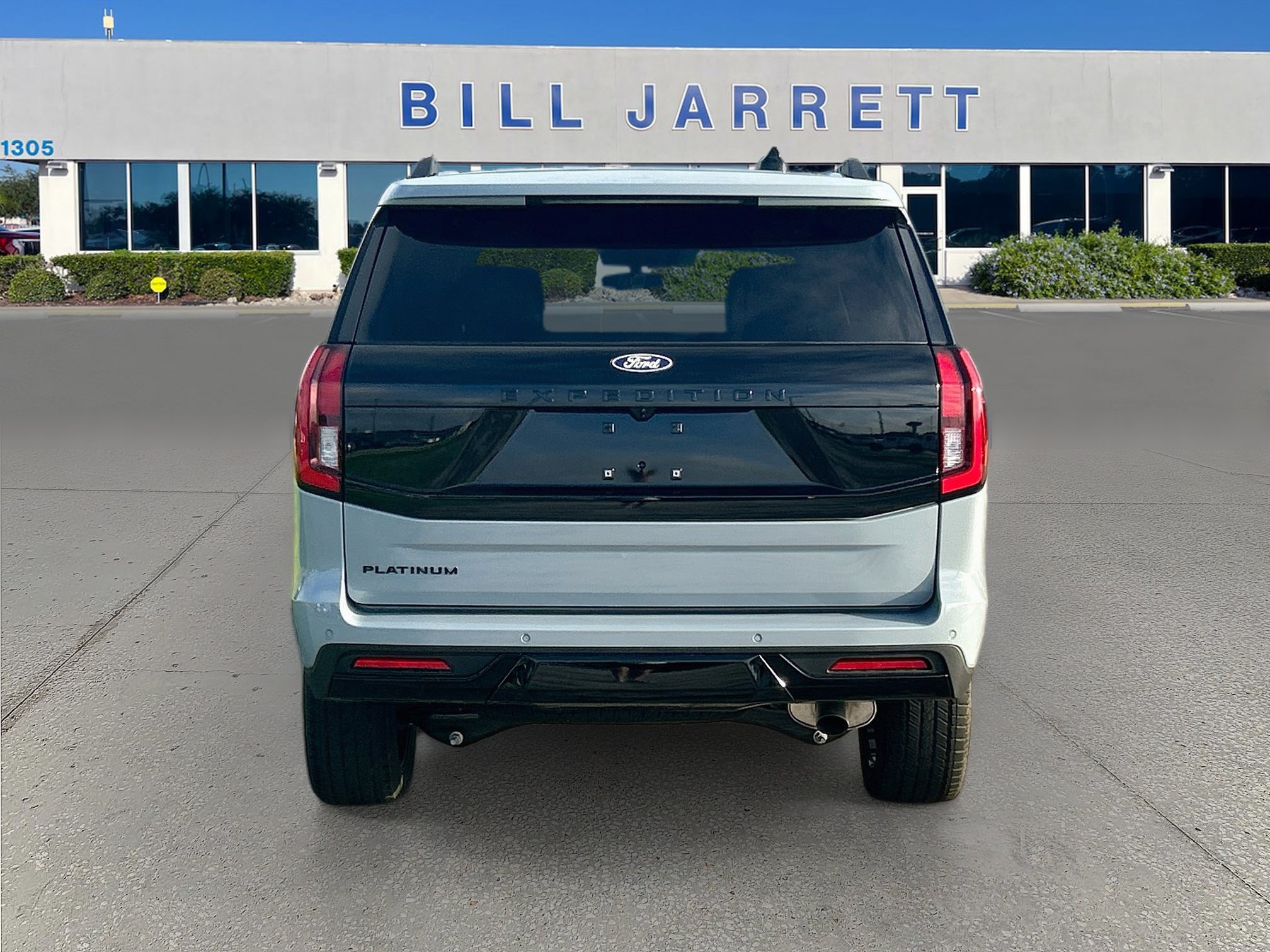 New 2027 Ford Expedition Platinum w/ Stealth Appearance Package RWD image 5