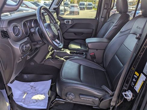 Used 2022 Jeep Wrangler Unlimited Sahara image 22