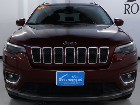 Used 2019 Jeep Cherokee Limited w/ Luxury Group image 2