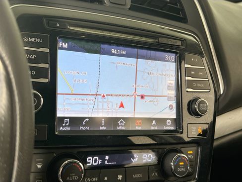 Used 2017 Nissan Maxima 3.5 SL image 13