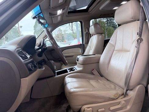 Used 2011 Chevrolet Tahoe LT image 14