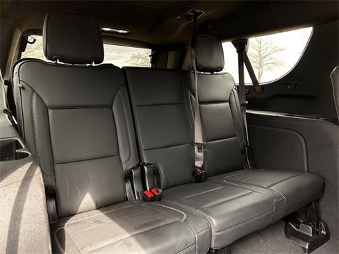Used 2025 GMC Yukon XL Denali image 32