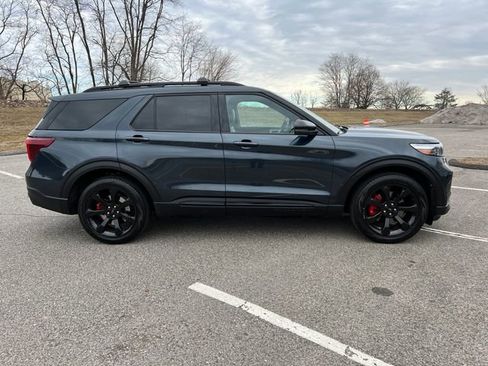Used 2023 Ford Explorer ST w/ Equipment Group 401A image 12