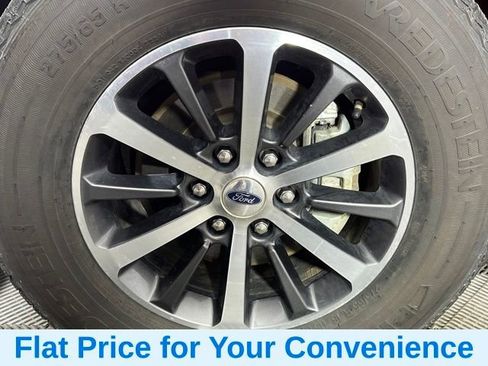 Used 2021 Ford Expedition Max XLT image 18