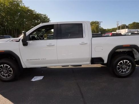 New 2025 GMC Sierra 3500 SLE w/ SLE Value Package image 6