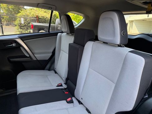 Used 2018 Toyota RAV4 XLE w/ All Weather Liner Package FWD image 12