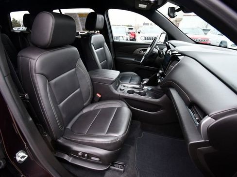Used 2023 Chevrolet Traverse LT AWD/4WD image 20