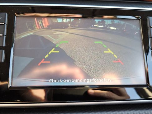 Used 2022 Nissan Kicks S image 9