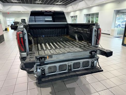 Used 2024 GMC Sierra 2500 AT4 w/ AT4 Premium Plus Package image 11