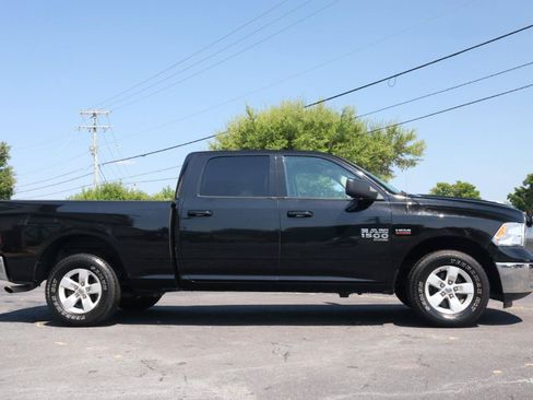 Used 2021 RAM 1500 Classic SLT AWD/4WD image 5
