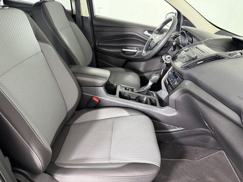 Used 2017 Ford Escape SE FWD image 21