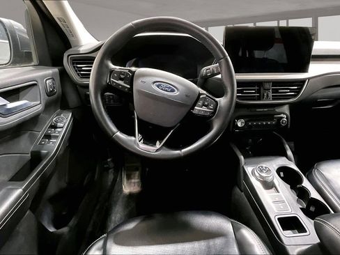 Used 2024 Ford Escape Platinum AWD/4WD image 6