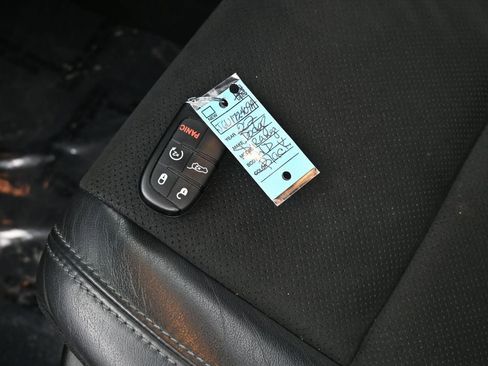 Used 2022 Dodge Durango GT image 18