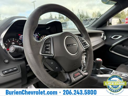 Used 2021 Chevrolet Camaro SS image 9