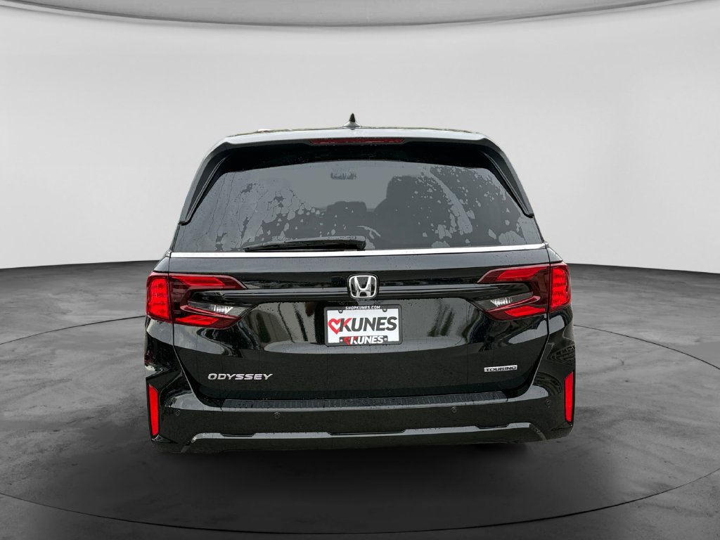 New 2027 Honda Odyssey Touring image 8