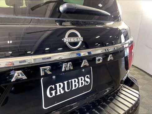 Used 2023 Nissan Armada Platinum w/ Captain's Chairs Package AWD/4WD image 41