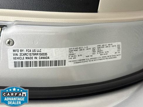 Used 2024 Chrysler Pacifica Limited FWD image 33